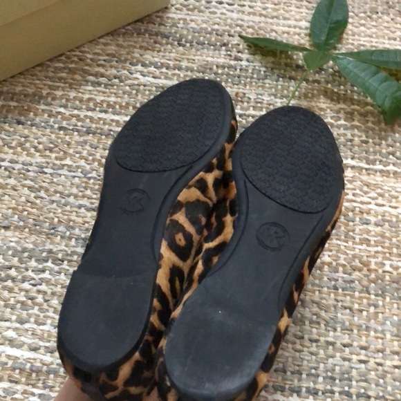 MICHEAL KORS women flat leather Leopard Print 6M - Picture 3 of 3